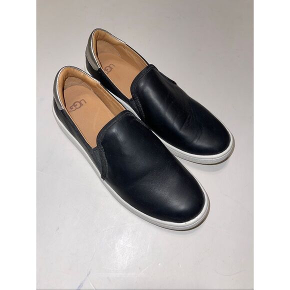 Women's Uggs Black Leather Slip on Flat shoe 1019108 - Picture 1 of 8